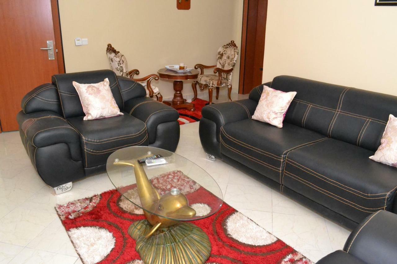 Limoh Suites Benin City Exterior photo